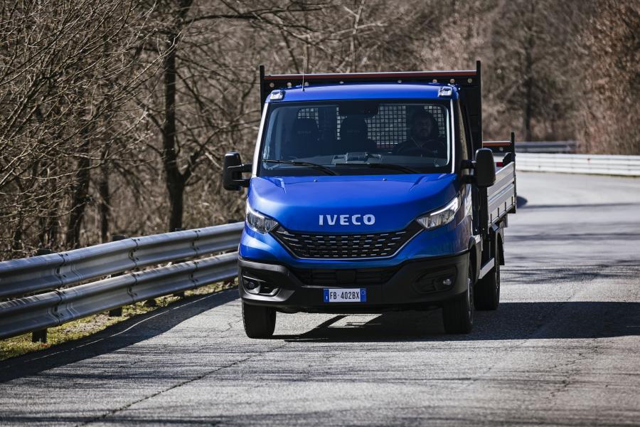  Iveco Daily 35 Chassis Cab 2019 года  (фото 3 из 9)
